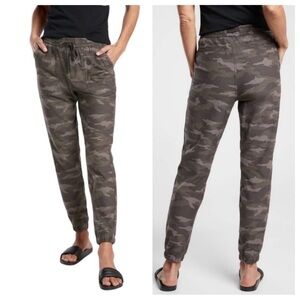 Athleta Jogger Pants 2 Brown Camo Knit Farallon High Rise Tapered Elastic Waist